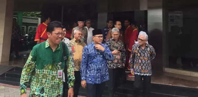 Zulkifli Hasan: Umat Islam Harus Bersatu Dukung Jokowi
