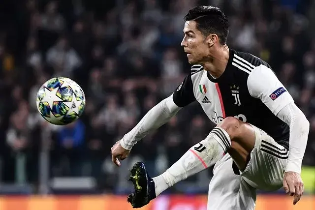 Juventus Kalahkan Genoa Berkat Penalti Ronaldo