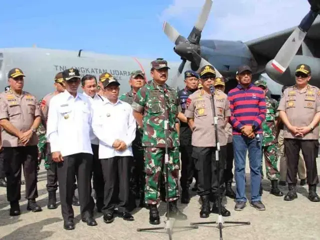Hari Ini, Kapolri Tito dan Panglima TNI Kembali Berkantor di Papua