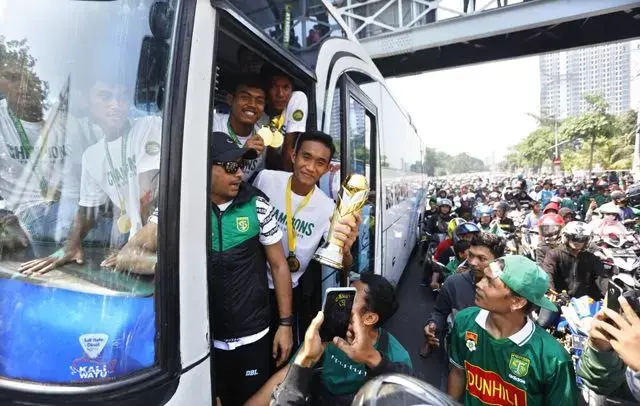 Uston Nawawi: Teringat Penyambutan saat Persebaya Juara 1997 dan 2004