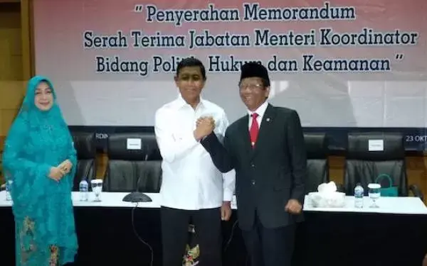 Tak Menyangka Wiranto Mau Repot, Mahfud MD Mengaku Sangat Terharu