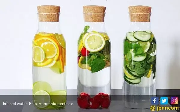 Efektifkah Detoks Tubuh dengan Infused Water?