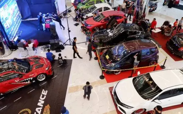 MBtech Tantang Modifikator Jok Motor dan Interior Mobil Adu Kreasi di Manado Town Square