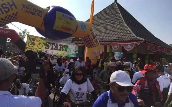 Ribuan Peserta Gowes Nusantara 2019 Semangat Bersepeda di Pringsewu