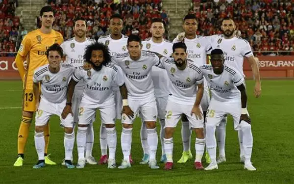 Real Madrid Tumbang, Barcelona Peringkat Atav