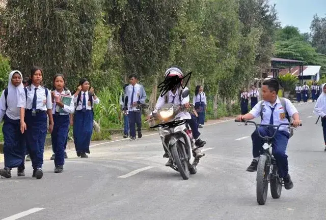 Siswa Dilarang Bawa Motor, Orang tua dan Sekolah Harus Mengawasi