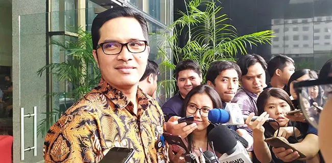 KPK Minta NCB Interpol Indonesia Keluarkan Red Notice Untuk Dua Tersangka Korupsi BLBI