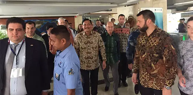 Temui Menko Luhut, Mendag AS Bahas GST Dan Energi