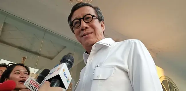 Jawab Permintaan Jokowi, Menkumham Sederhanakan Proses Pendirian Badan Usaha