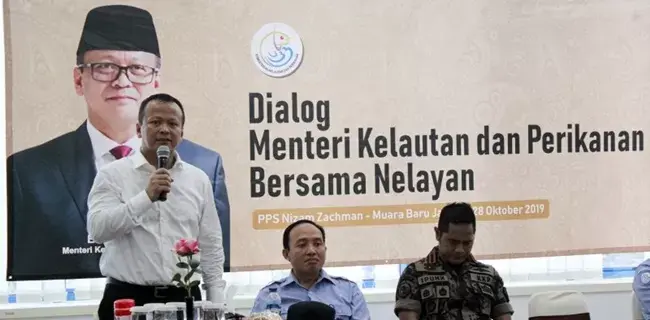 Cegah Stunting, Menteri Edhy Bagikan 1,2 Ton Ikan Bakar