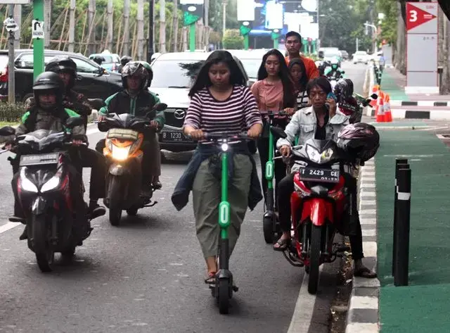 E-Scooter Dilarang Masuk Jalan Raya, Pelanggar Dikenakan Sanksi