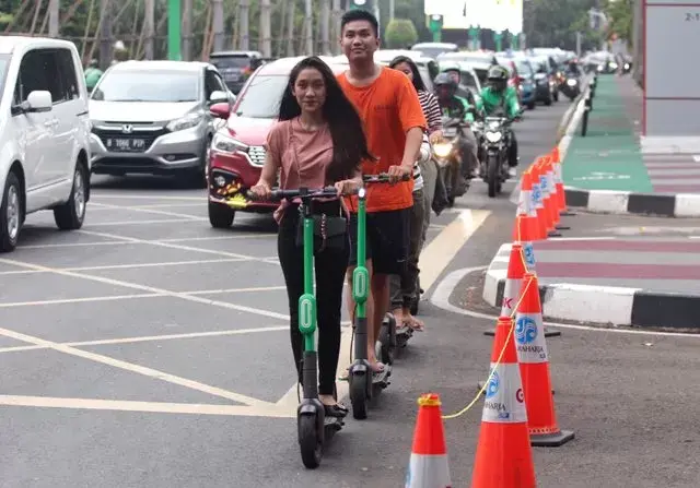 Pengguna E-Scooter Minimal Usia 17 Tahun, Polisi: Tak Wajib Punya SIM