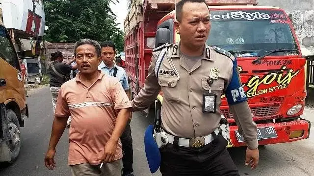 Lindas Pemotor, Melarikan Diri, Sopir Truk Ditangkap