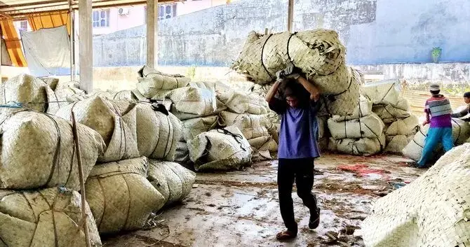 Pembelian Tembakau Tiga Pabrikan di Bawah Target