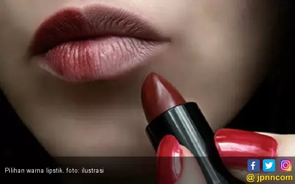 Lima Langkah Mudah Agar Lipstik Tahan Lama di Bibir