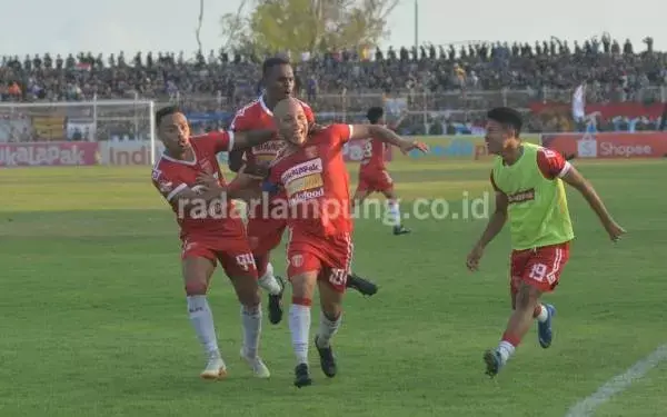Cetak Hattrick, Vidal Bawa Badak Lampung Keluar dari Zona Degradasi