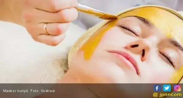 Hilangkan Kerutan di wajah dan Mata Panda dengan Masker Kunyit