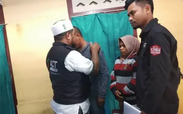 Dengan Mata Berkaca-kaca, Ayah Alfin Lestaluhu Bercerita