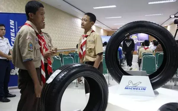 Michelin Ajak Ratusan Pelajar Milenial Taat Berkendara