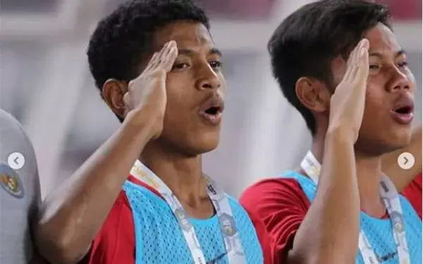 Suara Alfin Lestaluhu saat Mengumandangkan Azan Merdu Sekali