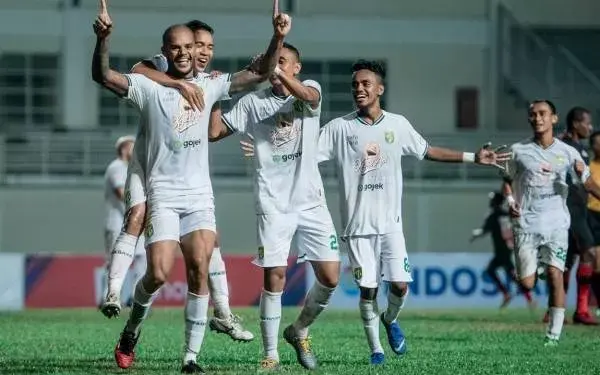 Tekuk Persipura, Persebaya Kembali Bertaji