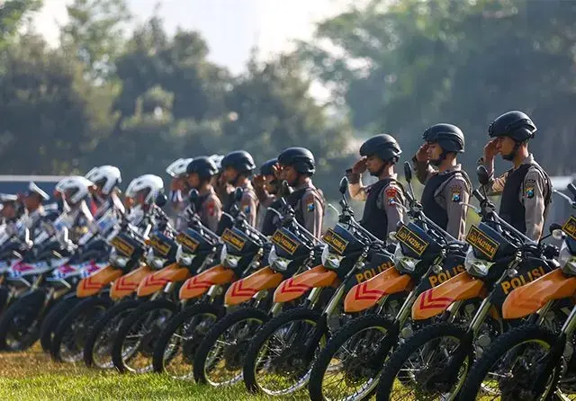Polisi Larang Warga Konvoi dan Pakai Mobil Bak Terbuka Saat Nataru