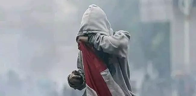 Sambil Terisak, Ibunda Luthfi Berharap Anaknya Bebas