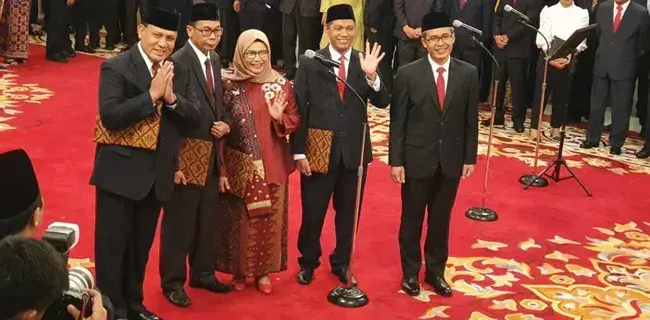 Perintah UU, Firli Bahuri Tidak Harus Mundur Dari Polri