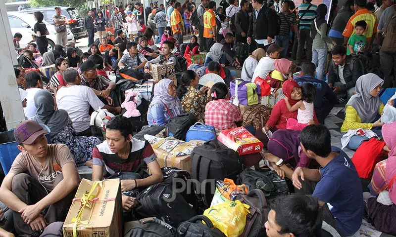 Libur Nataru, Penumpang Kereta Api Jarak Jauh Meningkat