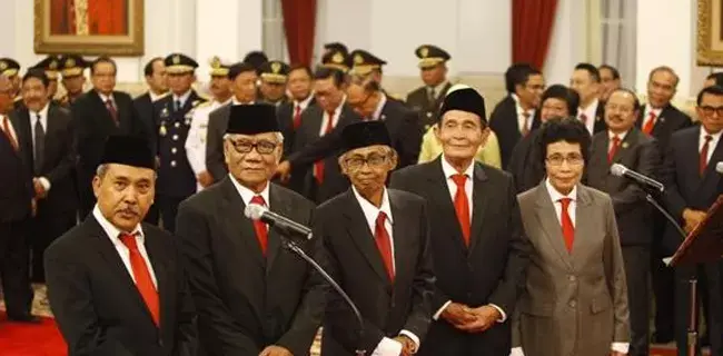 Dewas KPK Dilantik, Rakyat Lebih Sreg Pada Artidjo Alkostar Ketimbang Ketuanya
