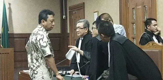 Di Sidang Romi, Ahli Singgung Permainan Politik KPK