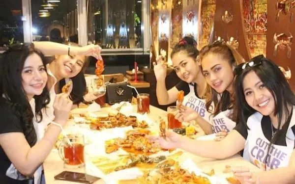 Ciptakan Lapangan Pekerjaan, Franchise Cut the Crab Kini Go Public