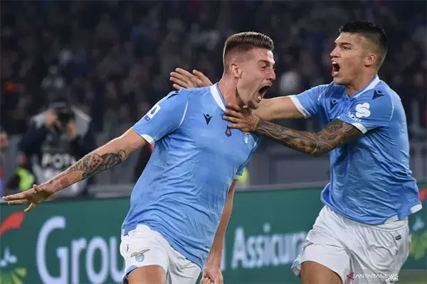 Lazio Ti m Pertama yang Tumbangkan Juventus