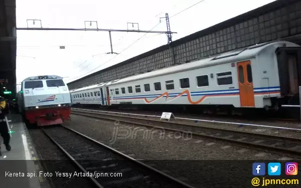 Kereta Api Masih Jadi Moda Favorit