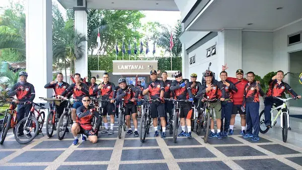 Sambut HUT Armada 2019, Danlantamal III Jakarta Gowes Bersama Prajurit