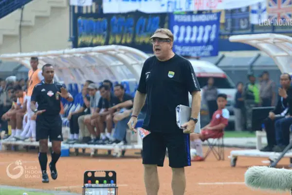 Persib Bandung vs Badak Lampung FC: Hajar Demi 5 Besar