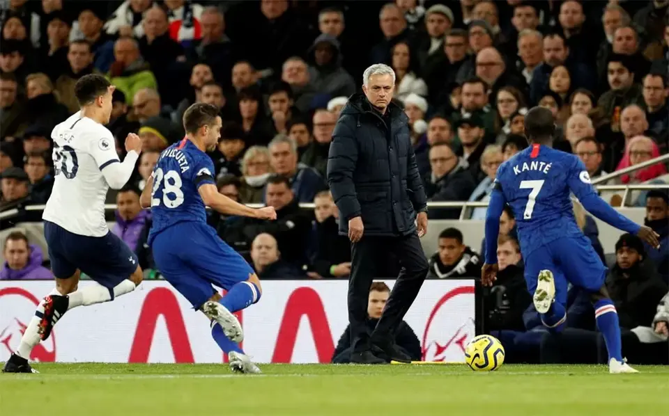 Kalah dari Frank Lampard, Jose Mourinho Colek Nama Antonio Conte