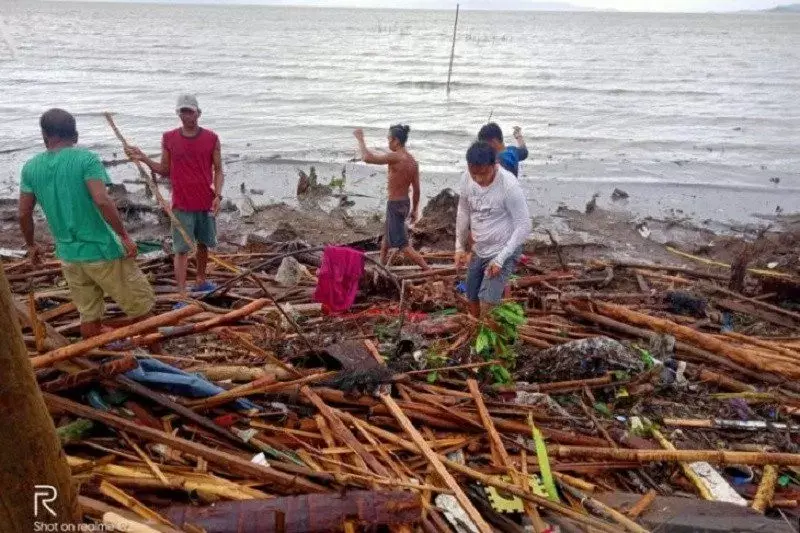Topan Phanfone Rusak Hari Natal di Filipina