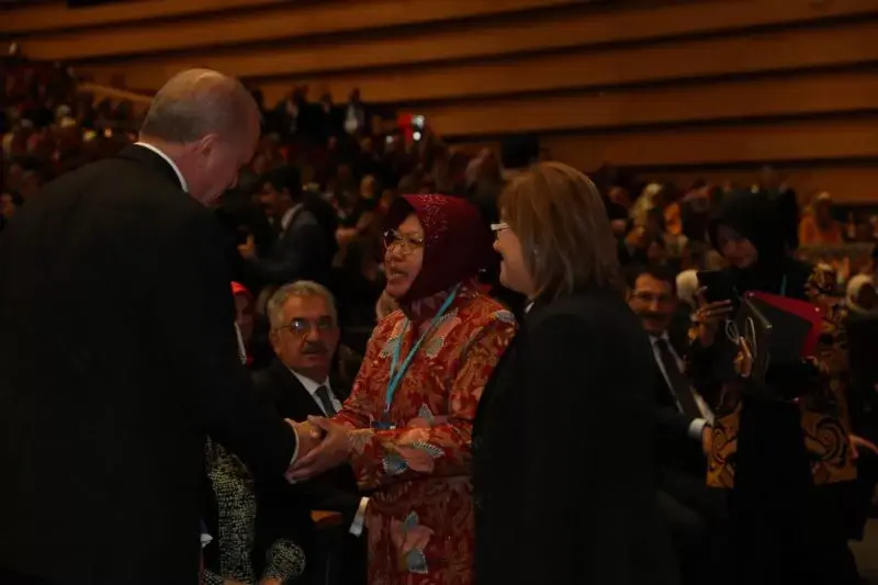 Membanggakan, Bu Risma jadi Tamu Kehormatan di Turki