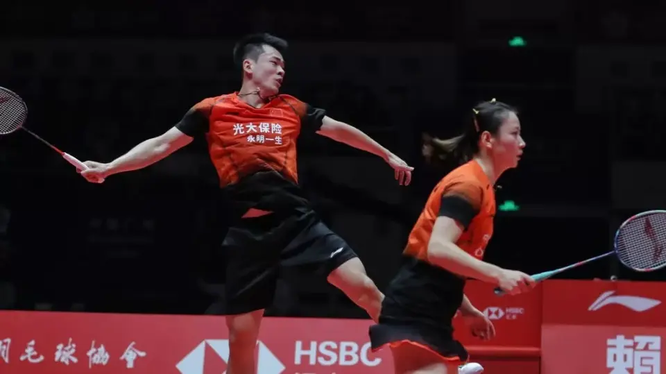 BWF World Tour Finals 2019: Pukul Teman Sendiri, Zheng Si Wei/Huang Ya Qiong jadi Juara