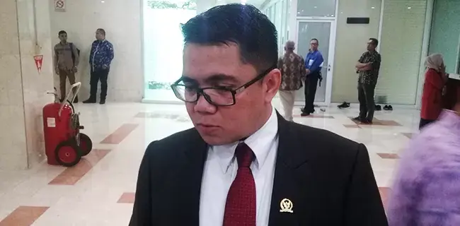 Soal Harun Masiku, Arteria Dahlan: Harusnya Bersyukur Ada Itikad Baik Kemenkumham