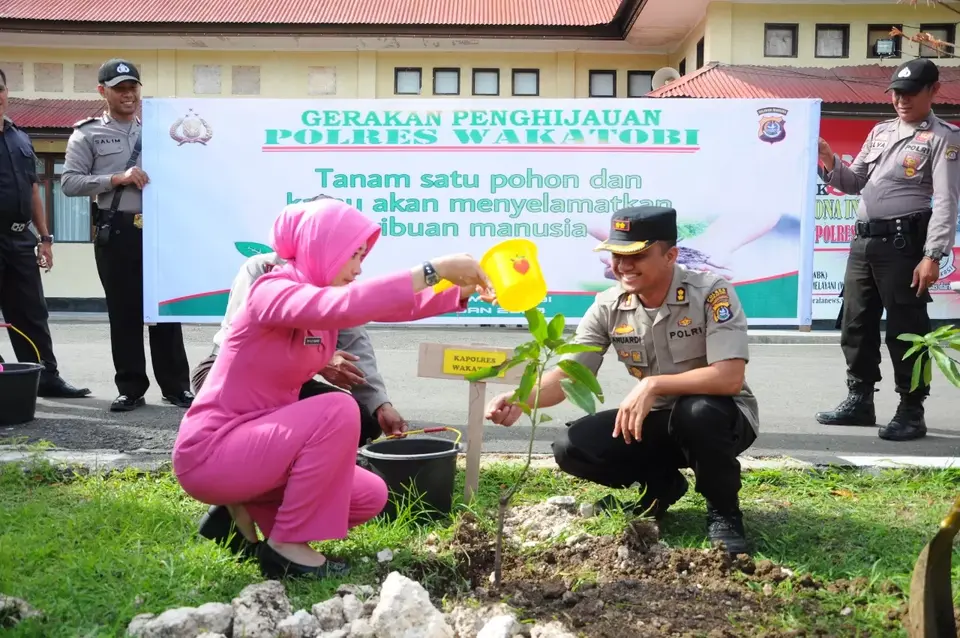 Peduli Lingkungan, Polres Wakatobi Dukung Program Kapolri