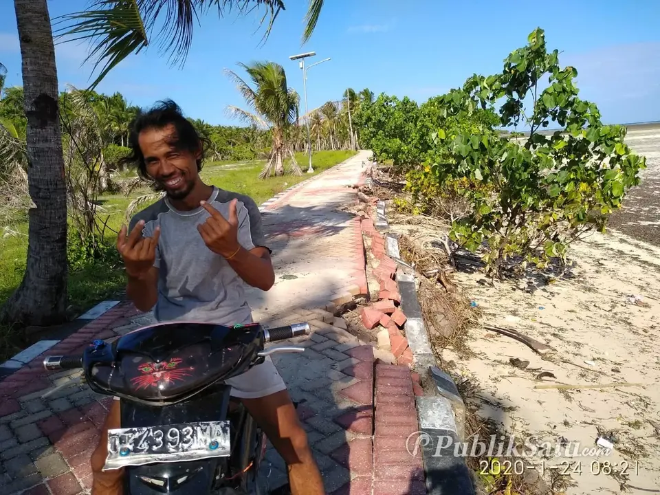 Abrasi Pantai, Jalan Wisata Pulau Kapota Rusak