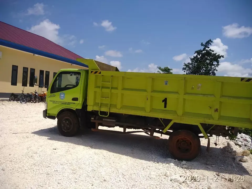 Truk Sampah DLH Wakatobi Ditahan Polisi Sebagai BB