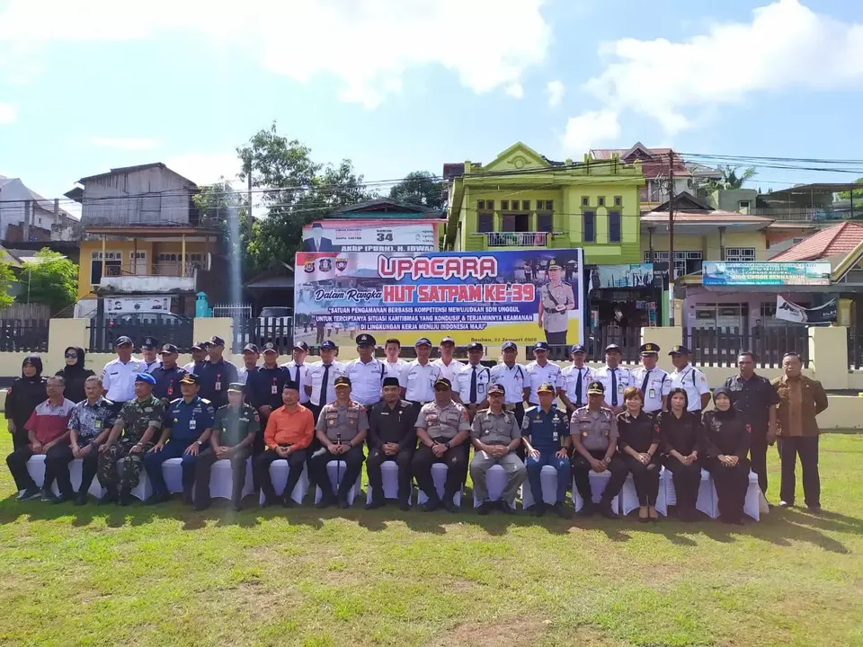 Polres Baubau Gelar HUT Satpam