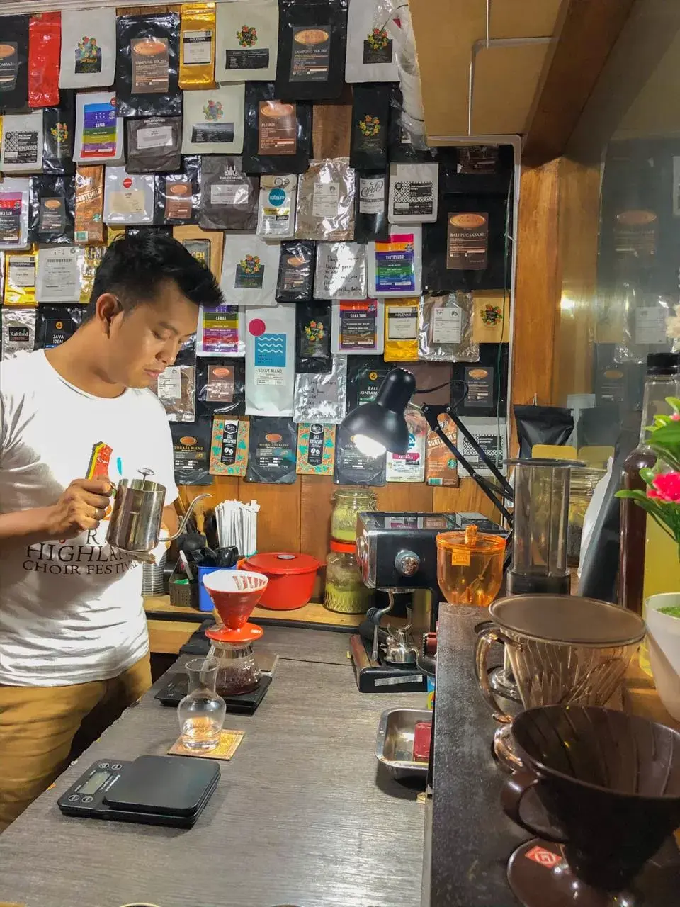 Baubau Cofee Event 1,0, Cara Pecinta Kopi Mengedukasi