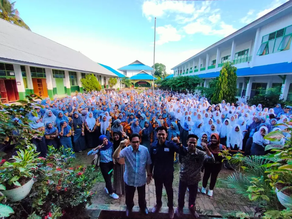 Temukan Mahasiswa Berprestasi, UMU Buton Tebar Lima Program Beasiswa