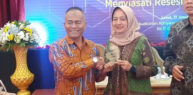Ketum PWI: Indonesia Harus Tetap Waspada Pada Krisis Global