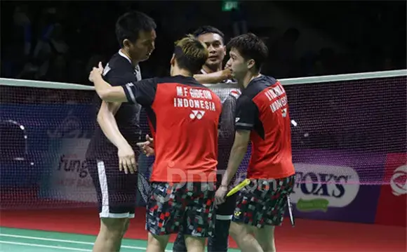 Momen Lucu Terjadi saat Pembaggian Hadiah Juara Indonesia Masters 2020
