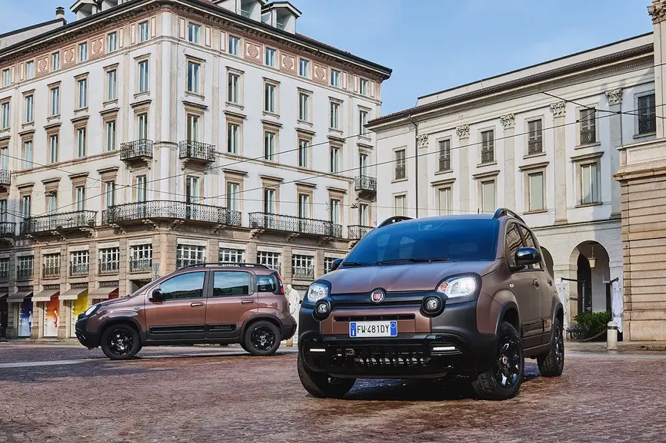 Panda Eksotis Hasil Kerja Sama Fiat dengan Trussardi